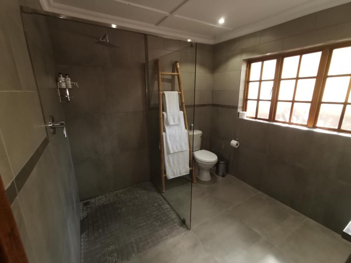 Guest Suites On Connor Bloemfontein Bagian luar foto