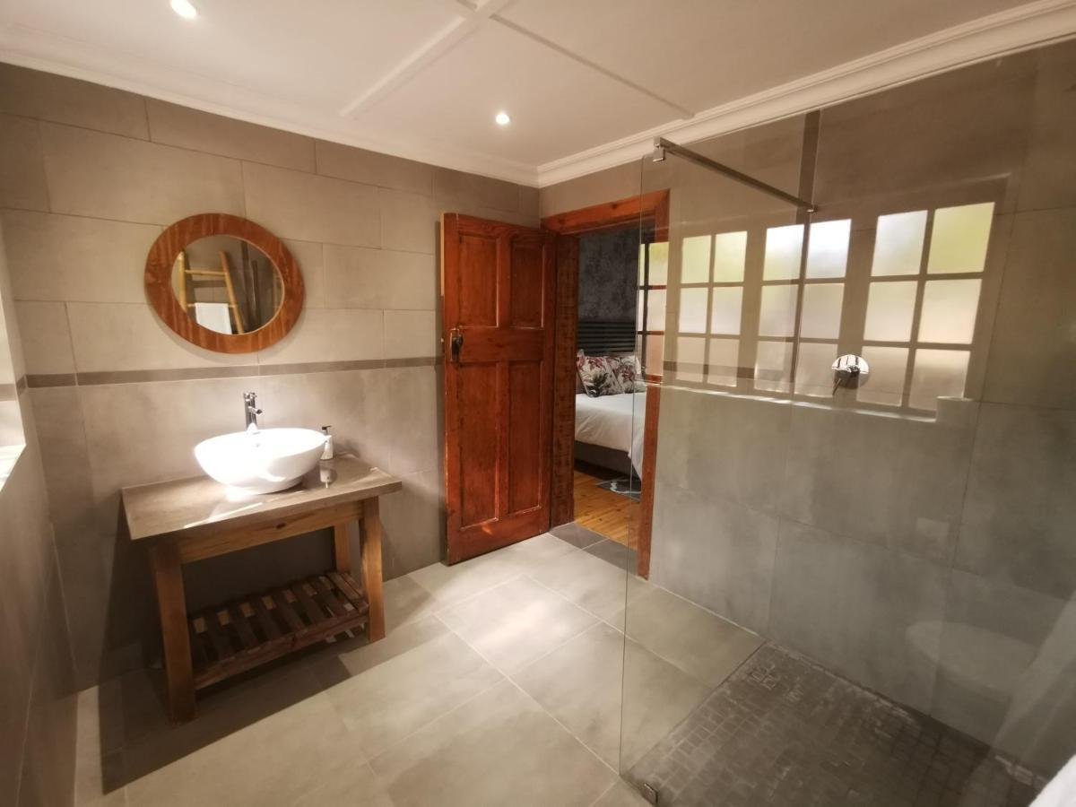 Guest Suites On Connor Bloemfontein Bagian luar foto