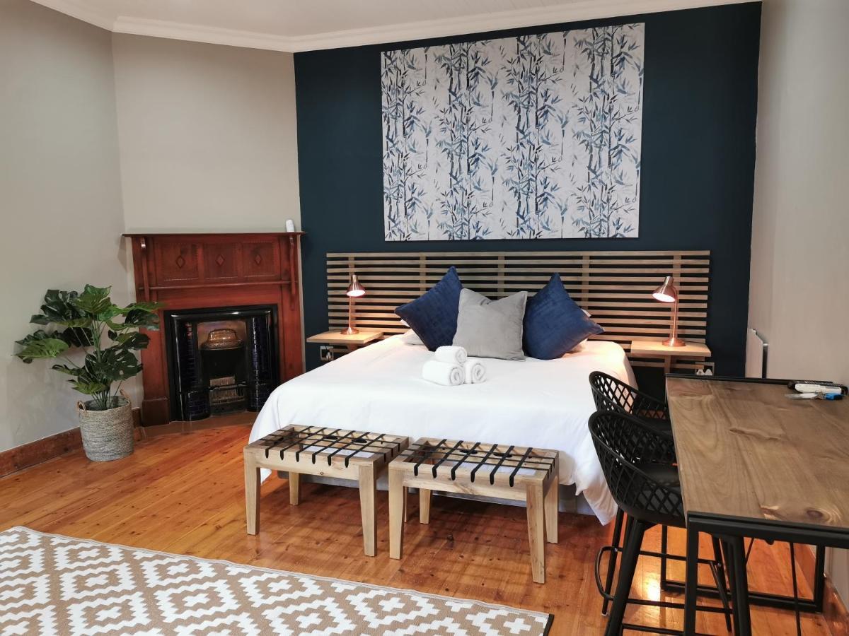 Guest Suites On Connor Bloemfontein Bagian luar foto