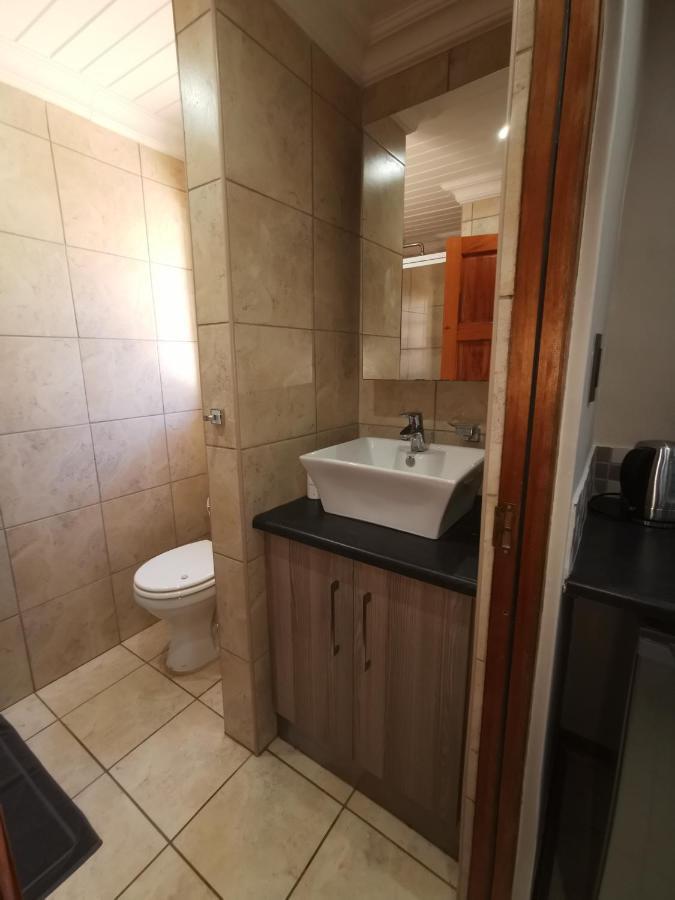 Guest Suites On Connor Bloemfontein Bagian luar foto