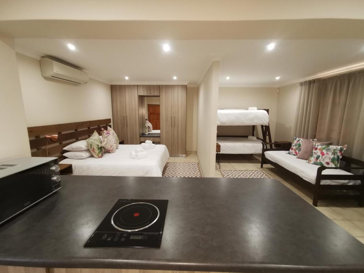 Guest Suites On Connor Bloemfontein Bagian luar foto